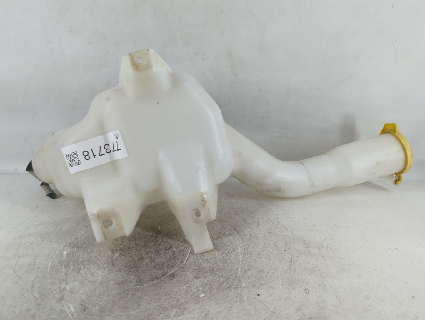 2006-2010 Dodge Charger Windshield Washer Fluid Reservoir Bottle Oem - Oemusedautoparts1.com