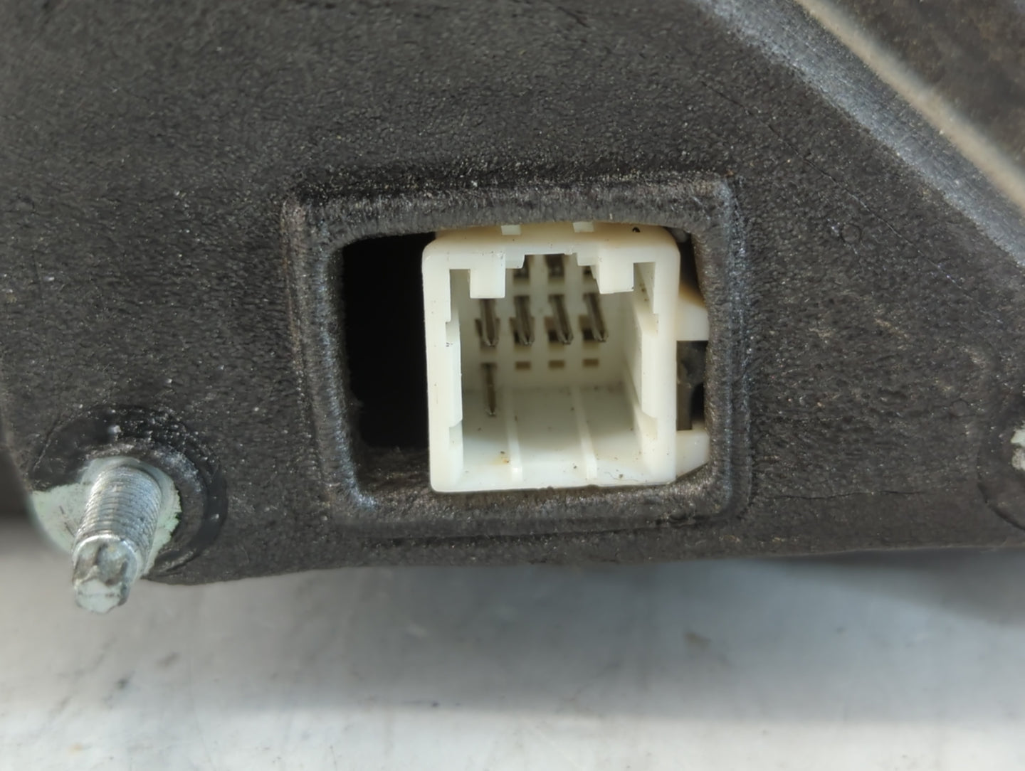 2006-2010 Dodge Charger Driver Side View Mirror - Left Door Mirror OEM Used - Oemusedautoparts1.com