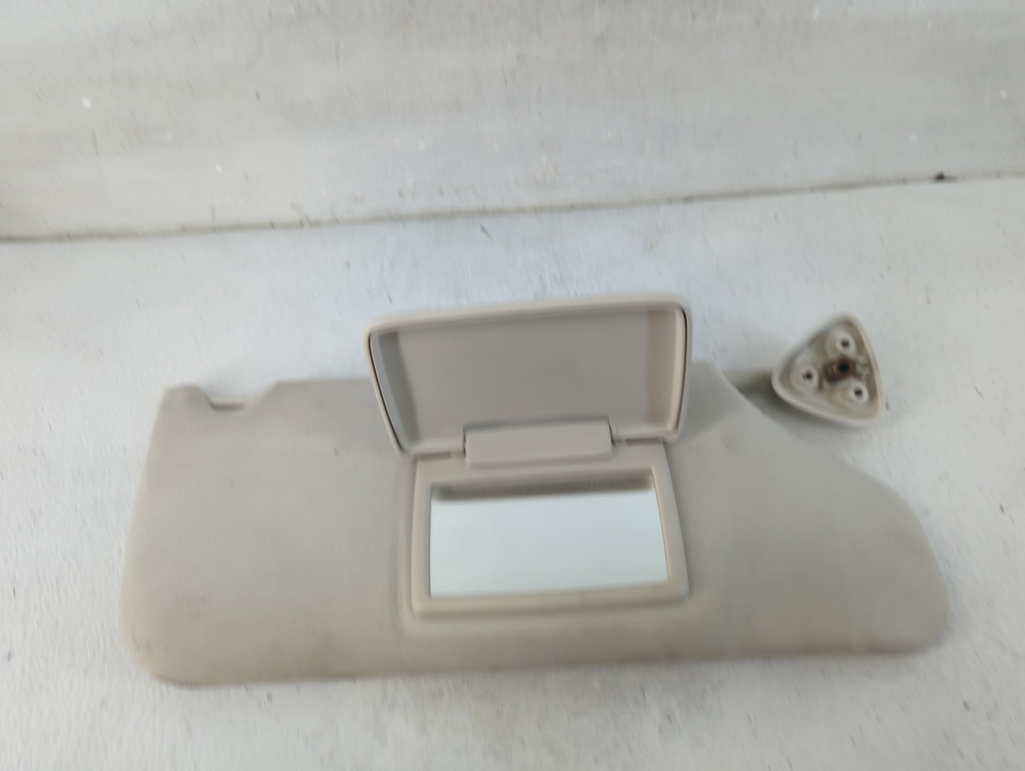 2008-2010 Dodge Charger Sun Visor Shade Replacement Passenger Right Mirror Fits Fits 2008 2009 2010 OEM Used Auto Parts - Oe