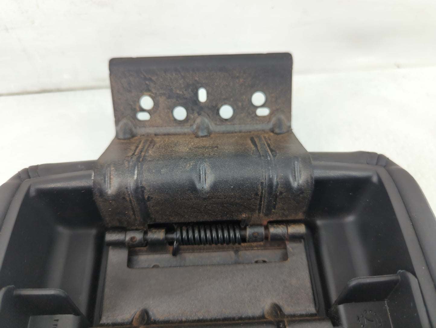 2008-2010 Dodge Charger Center Console Armrest Cover Lid P/N:1163250DX9AB Fits Fits 2008 2009 2010 OEM Used Auto Parts - Oem