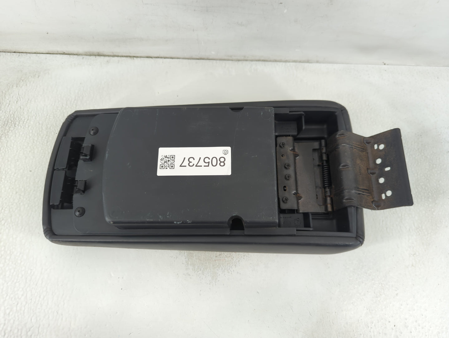 2008-2010 Dodge Charger Center Console Armrest Cover Lid P/N:1163250DX9AB Fits Fits 2008 2009 2010 OEM Used Auto Parts - Oem