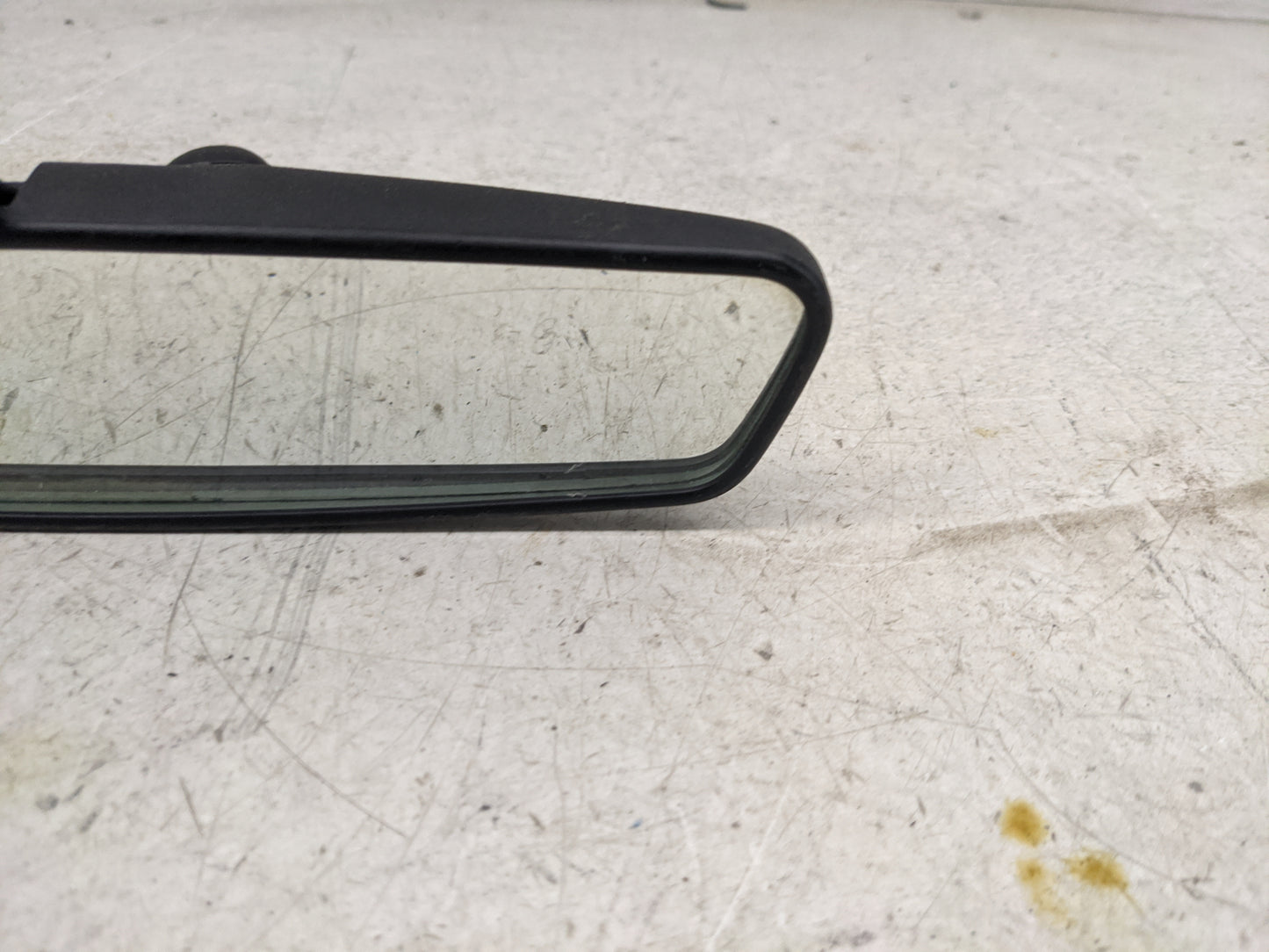 2010 Dodge Dakota Interior Rear View Mirror Replacement OEM P/N:E4 011088 Fits OEM Used Auto Parts - Oemusedautoparts1.com