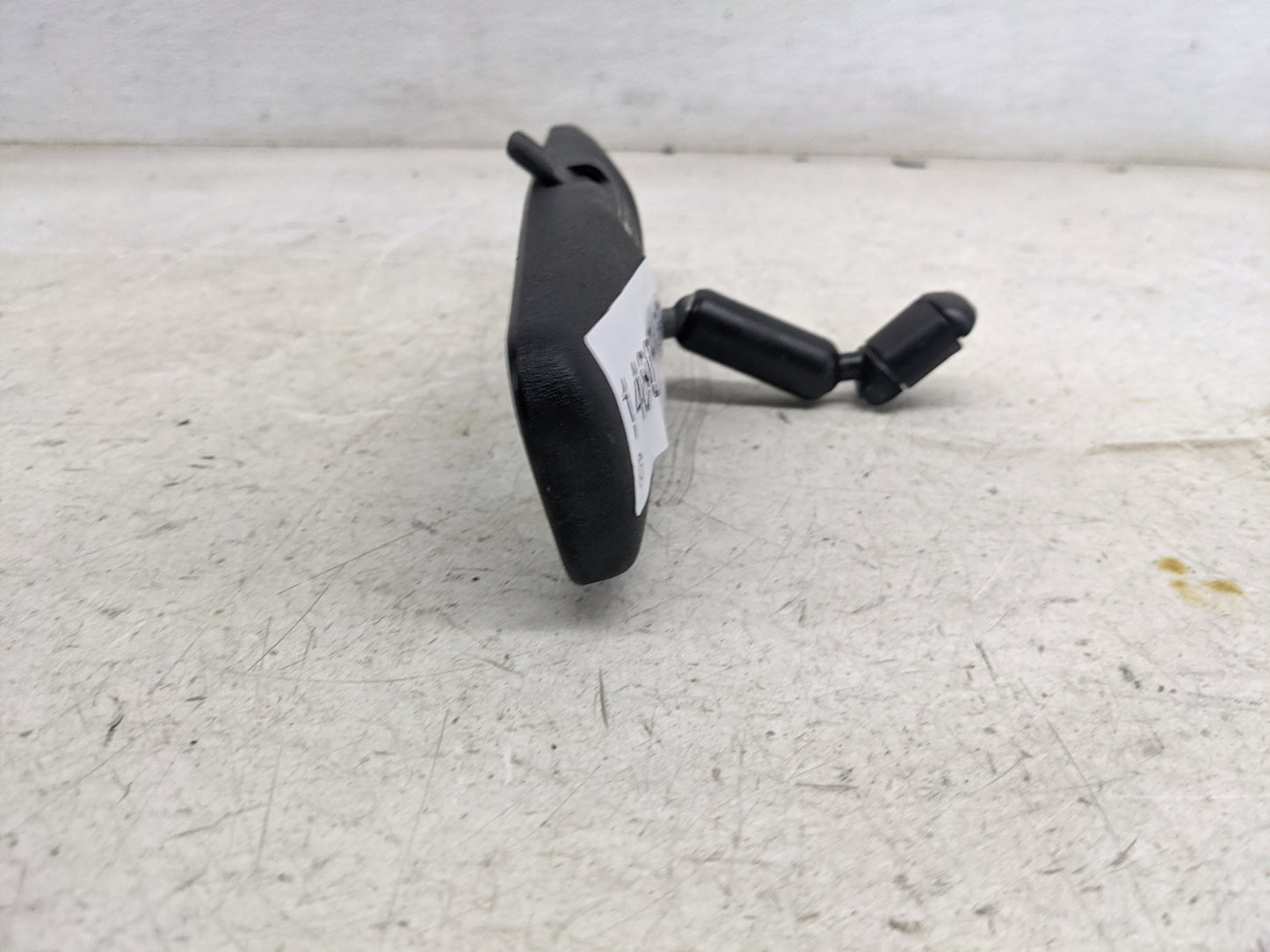 2010 Dodge Dakota Interior Rear View Mirror Replacement OEM P/N:E4 011088 Fits OEM Used Auto Parts - Oemusedautoparts1.com