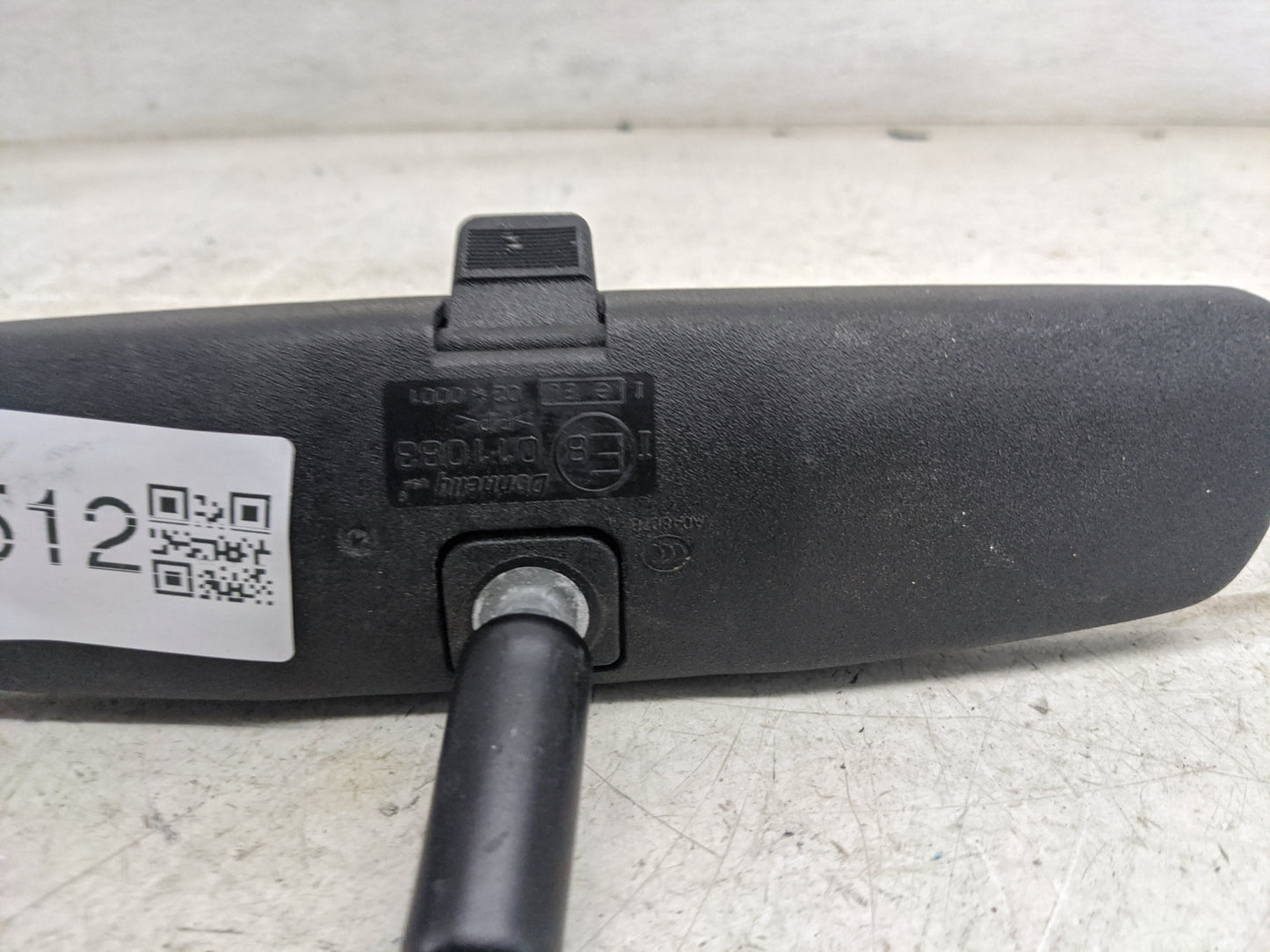 2010 Dodge Dakota Interior Rear View Mirror Replacement OEM P/N:E4 011088 Fits OEM Used Auto Parts - Oemusedautoparts1.com