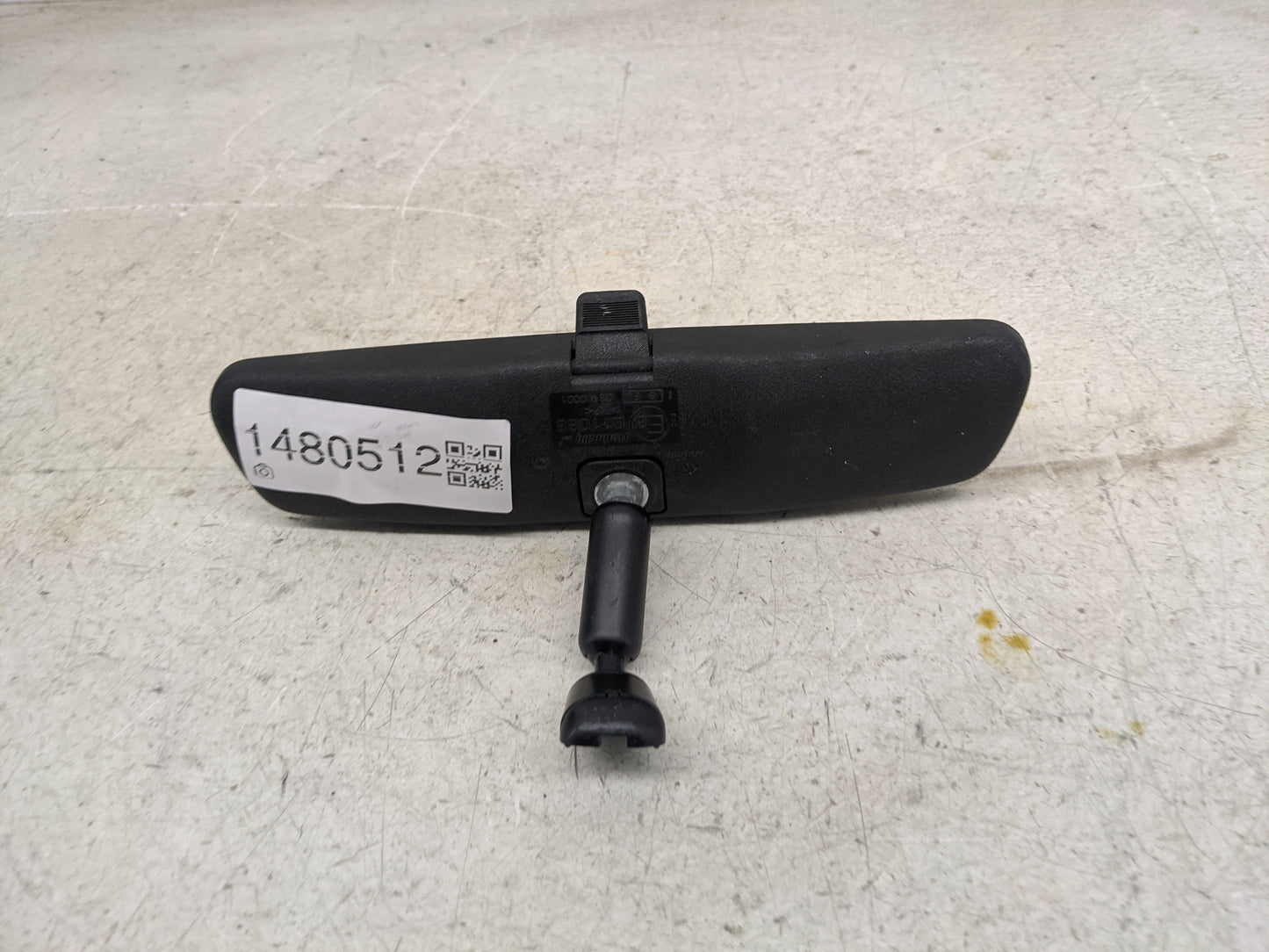 2010 Dodge Dakota Interior Rear View Mirror Replacement OEM P/N:E4 011088 Fits OEM Used Auto Parts - Oemusedautoparts1.com