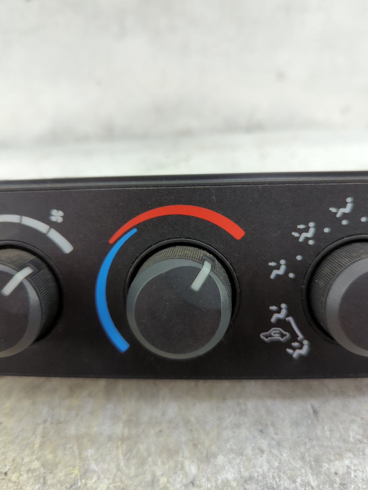 2008-2011 Dodge Dakota Climate Control Module Temperature AC/Heater Replacement P/N:P55057078AB Fits Fits 2008 2009 2010 201