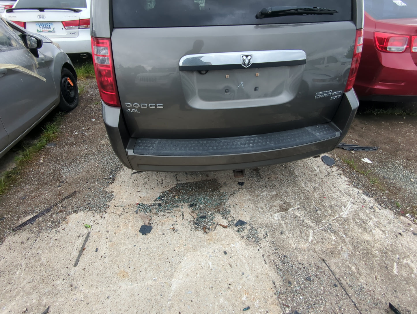 2008-2010 Dodge Grand Caravan Rear Bumper Assembly Oem - Oemusedautoparts1.com