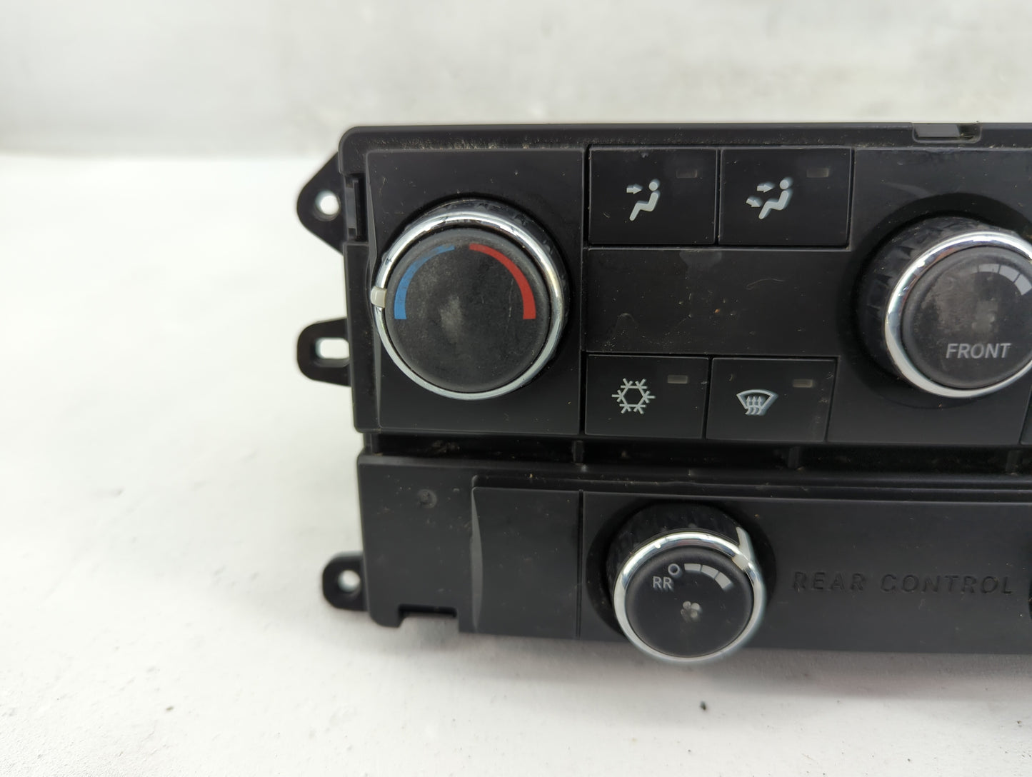 2010 Dodge Grand Caravan Climate Control Module Temperature AC/Heater Replacement P/N:P55111805AJ A Fits OEM Used Auto Parts