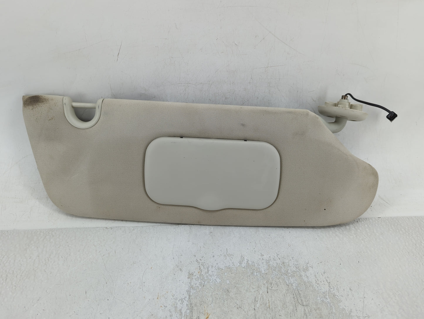 2008-2010 Dodge Grand Caravan Sun Visor Shade Replacement Passenger Right Mirror Fits Fits 2008 2009 2010 OEM Used Auto Part