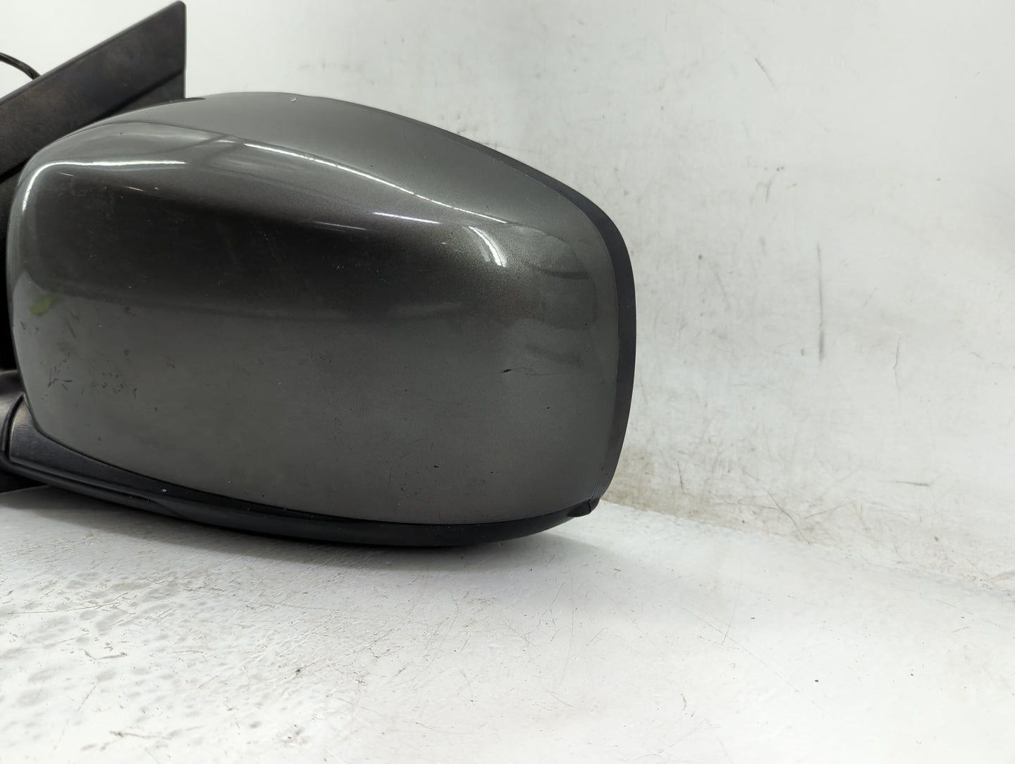 2008-2010 Dodge Grand Caravan Driver Side View Mirror - Left Door Mirror OEM Used - Oemusedautoparts1.com