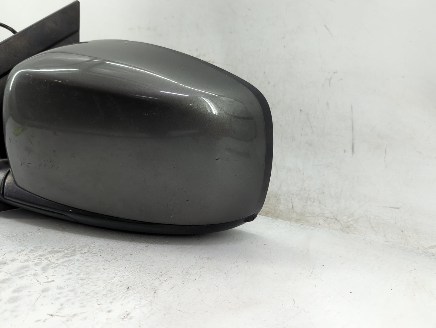 2008-2010 Dodge Grand Caravan Driver Side View Mirror - Left Door Mirror OEM Used - Oemusedautoparts1.com