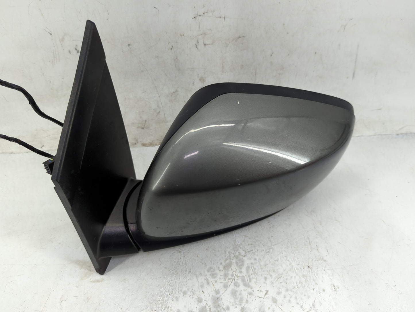 2008-2010 Dodge Grand Caravan Driver Side View Mirror - Left Door Mirror OEM Used - Oemusedautoparts1.com
