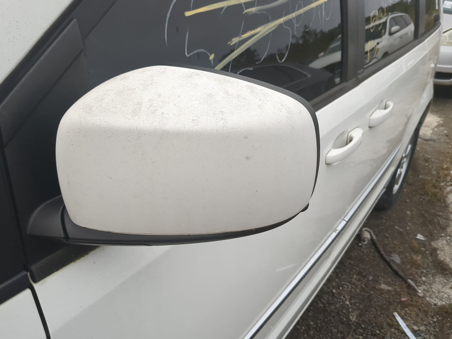 2008-2010 Dodge Grand Caravan Driver Side View Mirror - Left Door Mirror OEM Used - Oemusedautoparts1.com