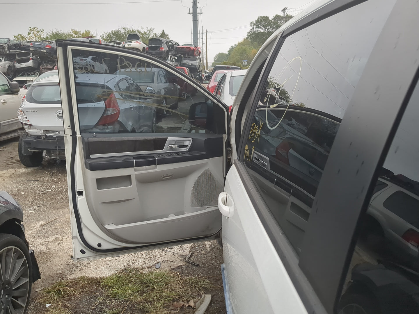 2010 Dodge Grand Caravan Front Left Driver Interior Door Panel Trim - Oemusedautoparts1.com