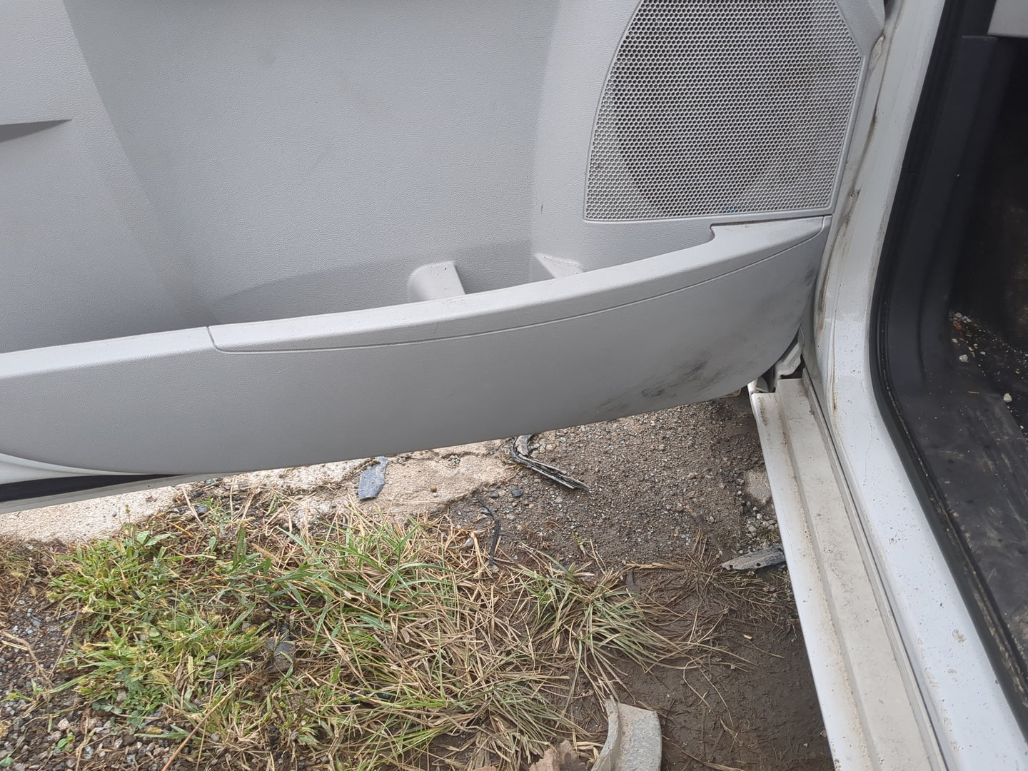 2010 Dodge Grand Caravan Front Left Driver Interior Door Panel Trim - Oemusedautoparts1.com
