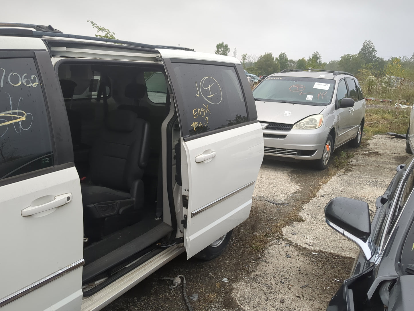 2008-2020 Dodge Grand Caravan Driver Rear Door Oem - Oemusedautoparts1.com