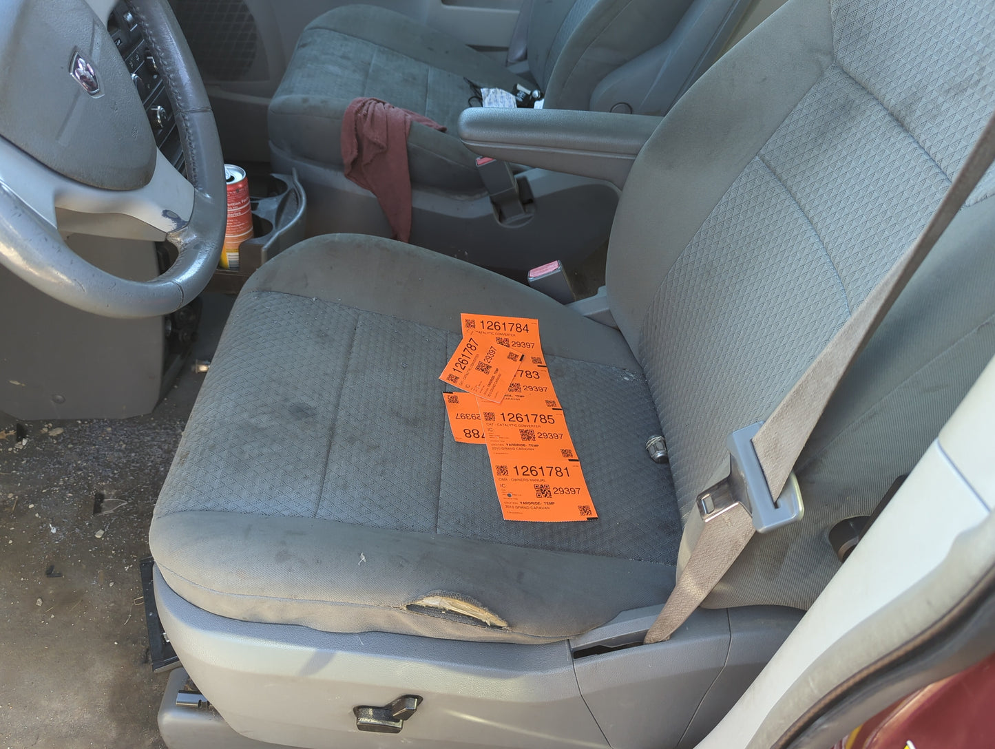 2008-2010 Dodge Grand Caravan Driver Front Seat Oem 1268300 - Oemusedautoparts1.com