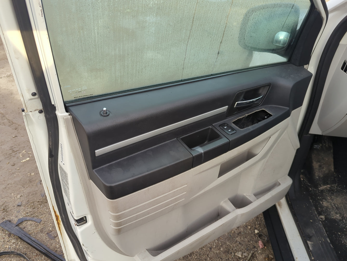 2010 Dodge Grand Caravan Front Left Driver Interior Door Panel Trim 1360854 - Oemusedautoparts1.com