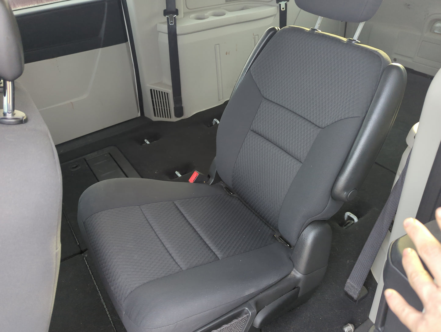 2010 Dodge Grand Caravan Rear Seat Oem 1360859 - Oemusedautoparts1.com