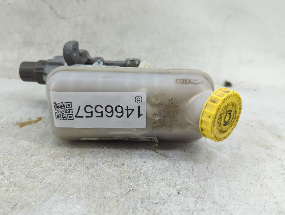 2008-2016 Dodge Grand Caravan Brake Master Cylinder 1466557 - Oemusedautoparts1.com