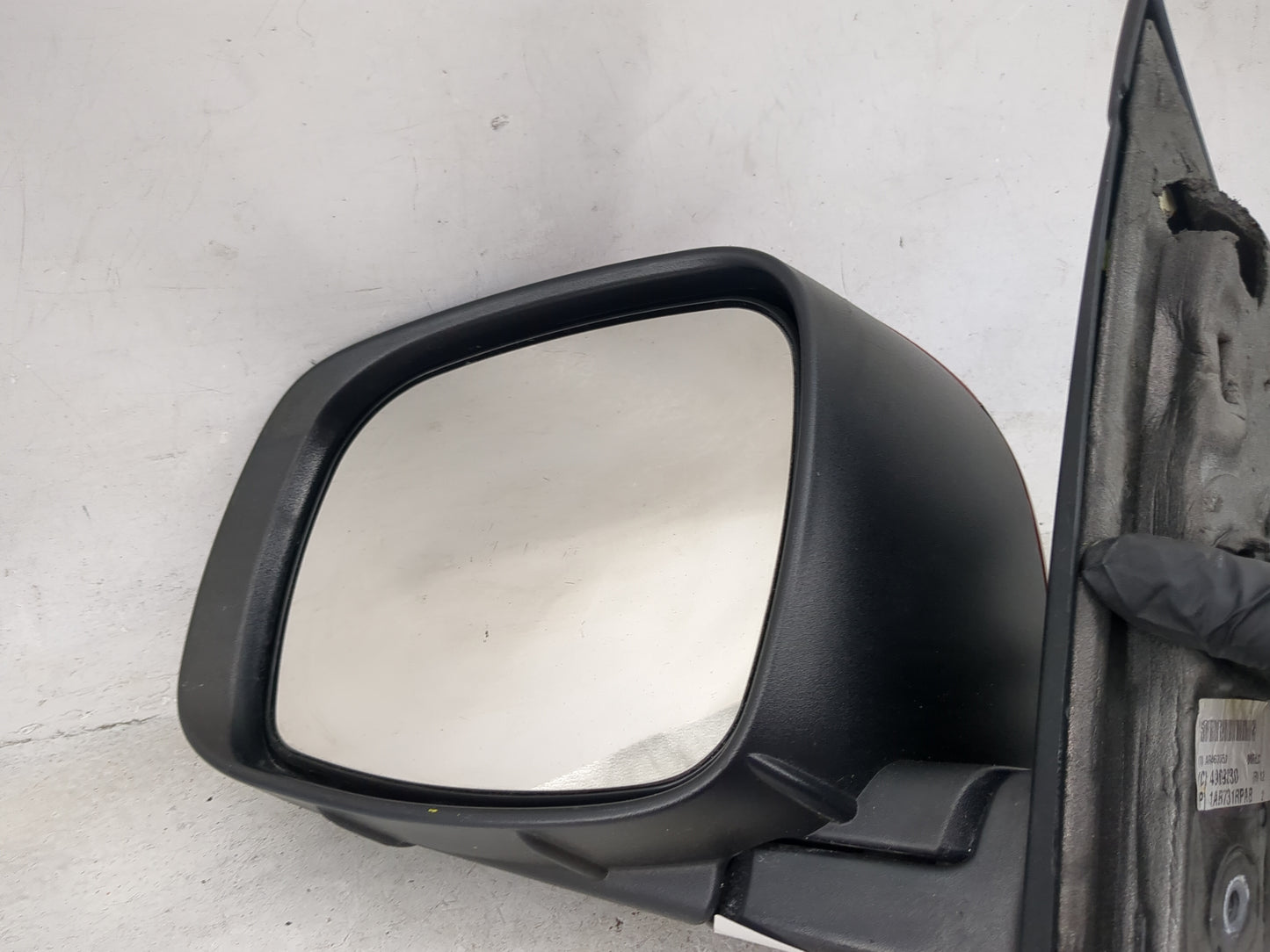 2008-2010 Dodge Grand Caravan Driver Side View Mirror - Left Door Mirror OEM Used - Oemusedautoparts1.com