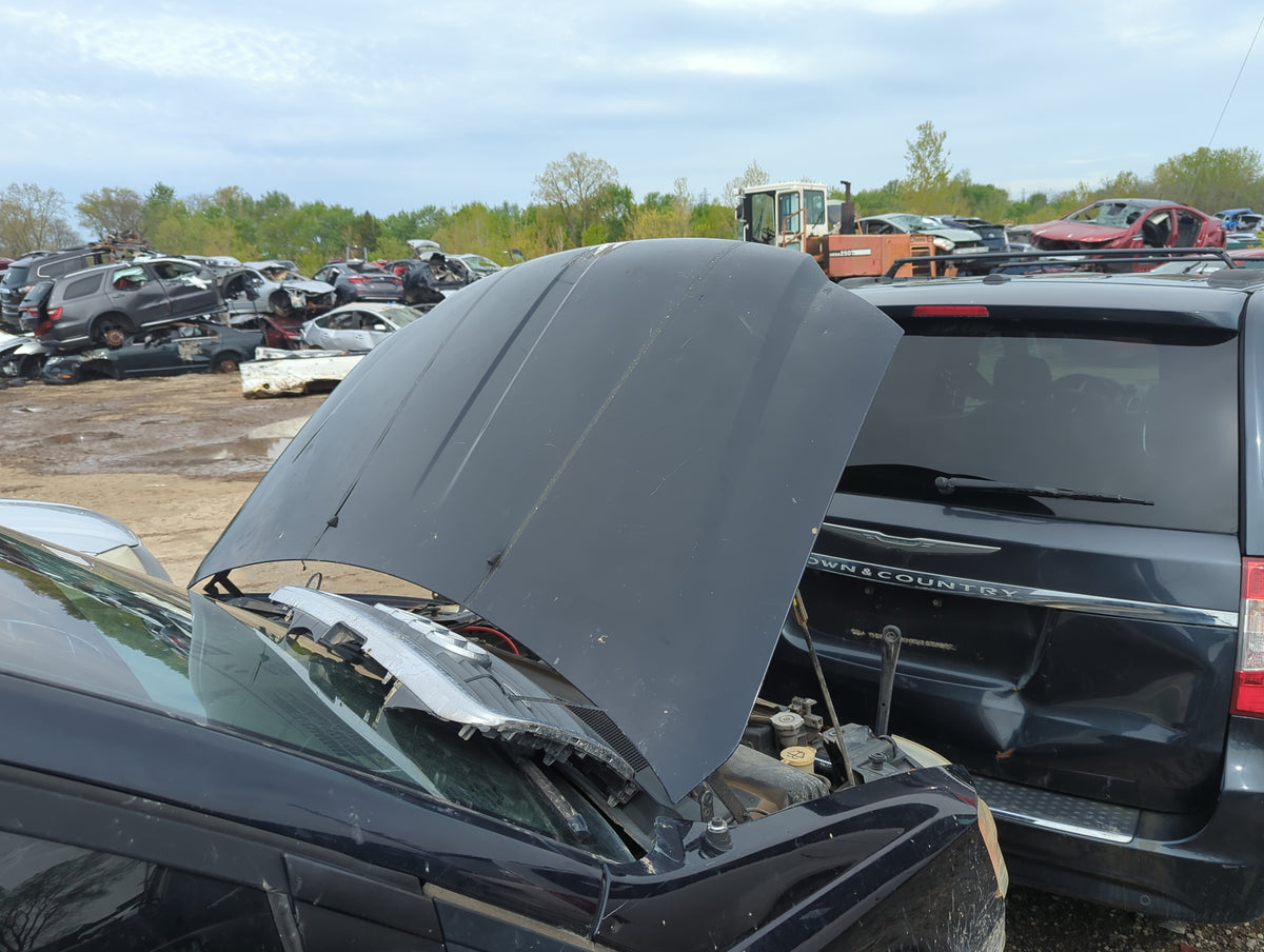 2008-2010 Dodge Grand Caravan Hood Oem 5013519 - Oemusedautoparts1.com
