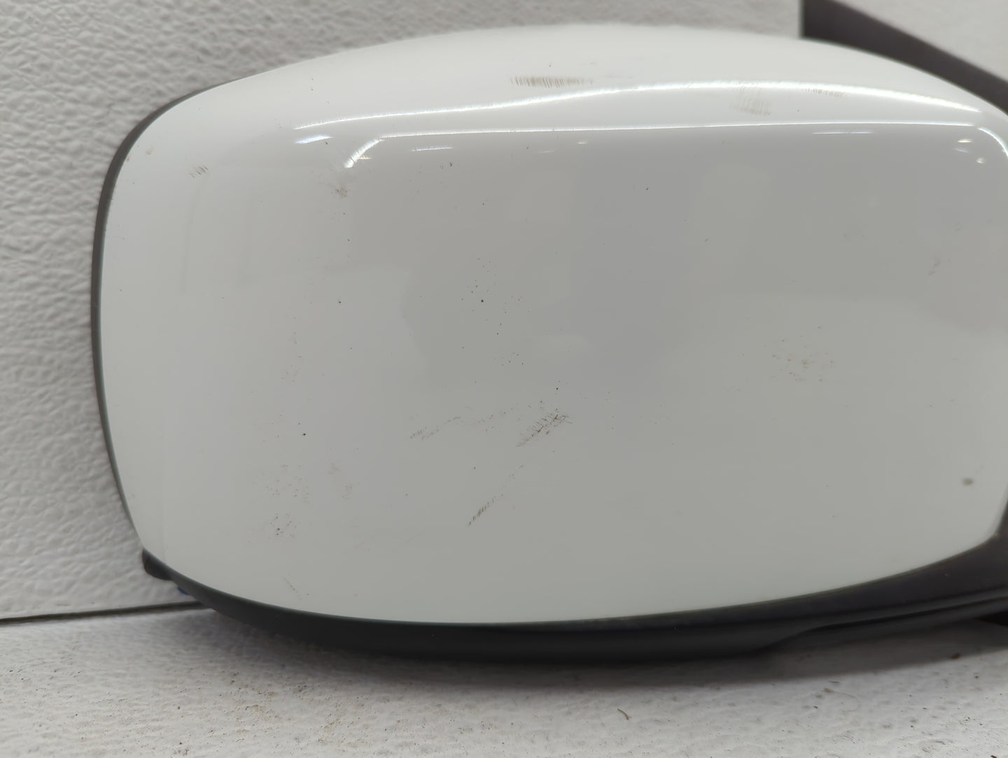 2010 Dodge Grand Caravan Driver Side View Mirror - Left Door Mirror OEM Used - Oemusedautoparts1.com