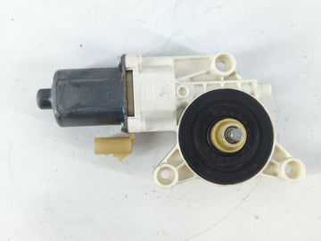 2010 Dodge Grand Caravan Passenger Front Right Power Window Motor - Oemusedautoparts1.com