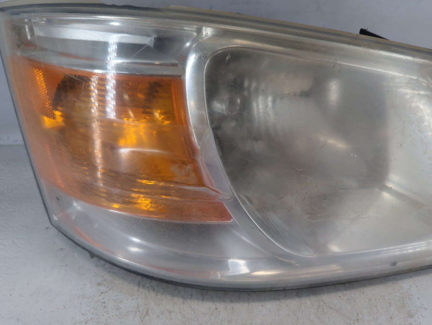 2008 Dodge Grand Caravan Passenger Right Oem Head Light Headlight Lamp - Oemusedautoparts1.com