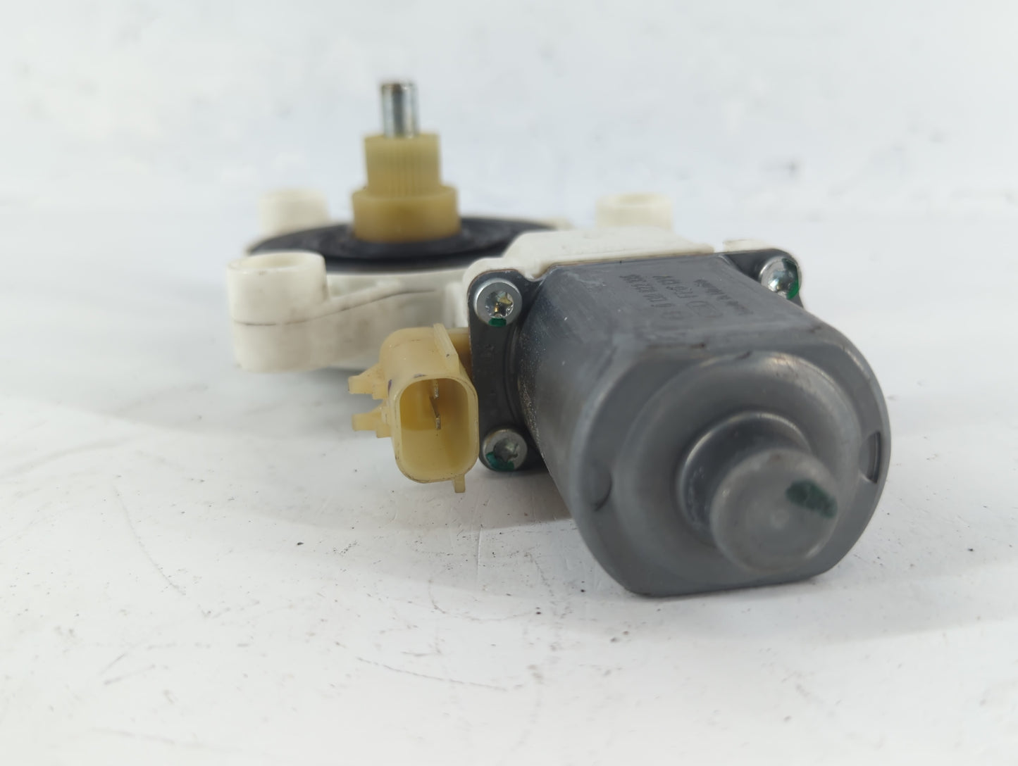 2010 Dodge Grand Caravan Driver Front Left Power Window Motor - Oemusedautoparts1.com