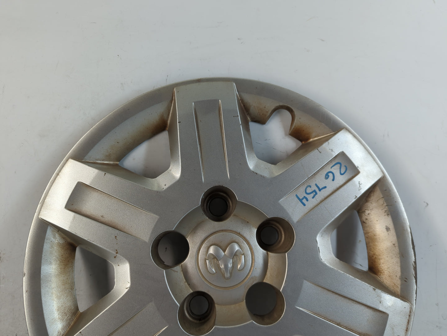 2008-2013 Dodge Grand Caravan Hubcap Wheel Cover - Oemusedautoparts1.com