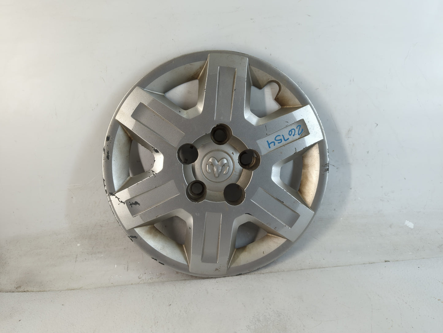 2008-2013 Dodge Grand Caravan Hubcap Wheel Cover - Oemusedautoparts1.com