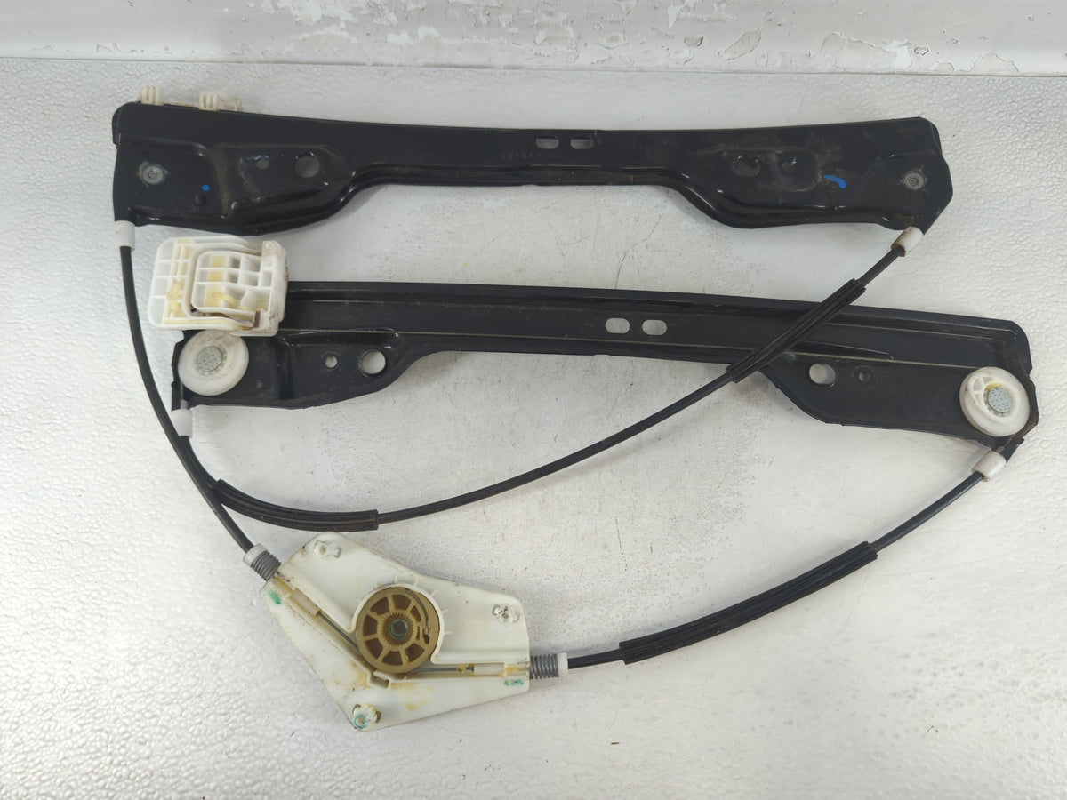 2010 Dodge Journey Driver Left Front Window Regulator 1035142 - Oemusedautoparts1.com
