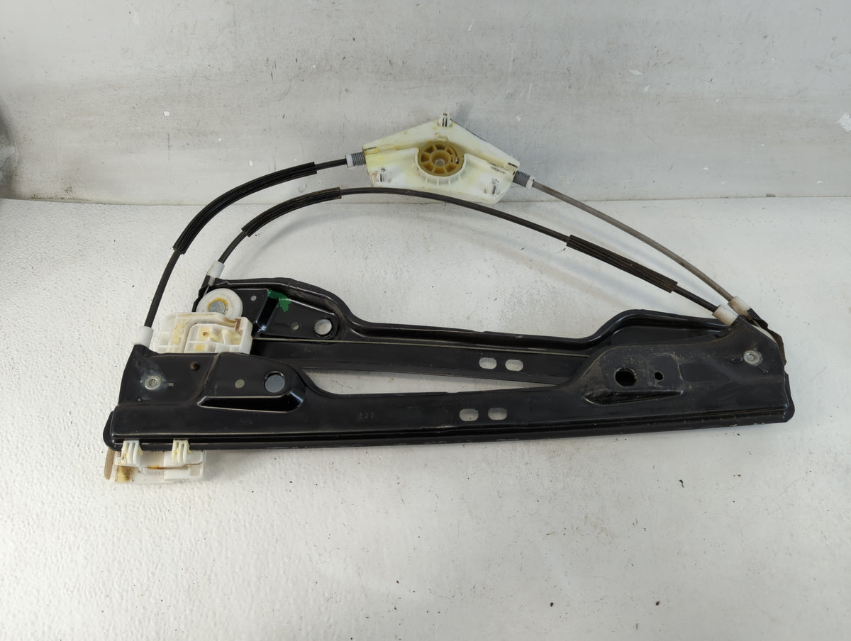 2010 Dodge Journey Used Window Regulator Right Passenger Rear 1035169 - Oemusedautoparts1.com
