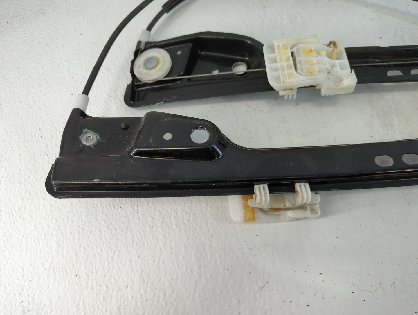 2010 Dodge Journey Window Regulator Passenger Front - Oemusedautoparts1.com