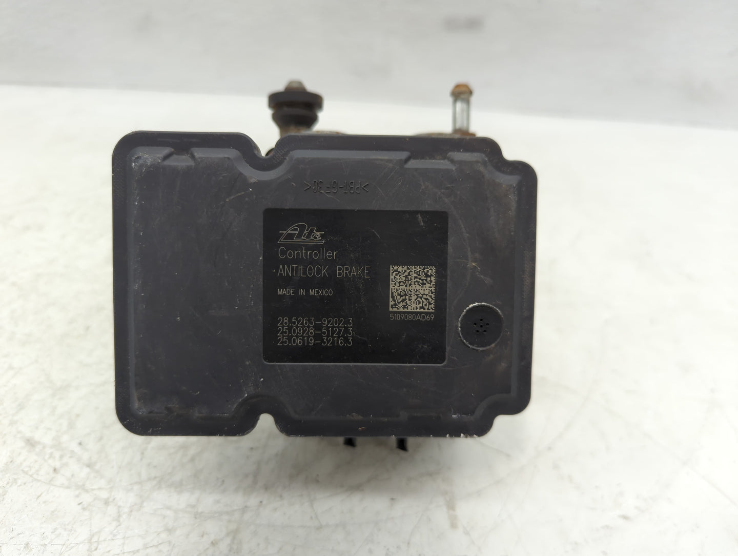 2010 Dodge Journey ABS Pump Control Module Replacement Fits OEM Used Auto Parts - Oemusedautoparts1.com