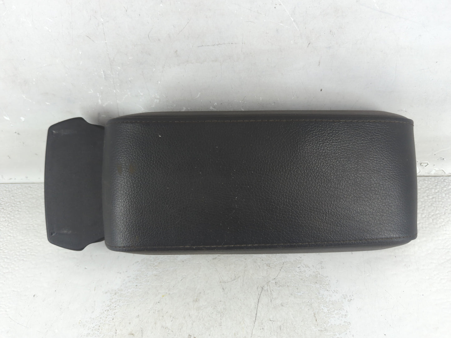 2009-2011 Dodge Journey Center Console Armrest Cover Lid Fits Fits 2009 2010 2011 OEM Used Auto Parts - Oemusedautoparts1.co