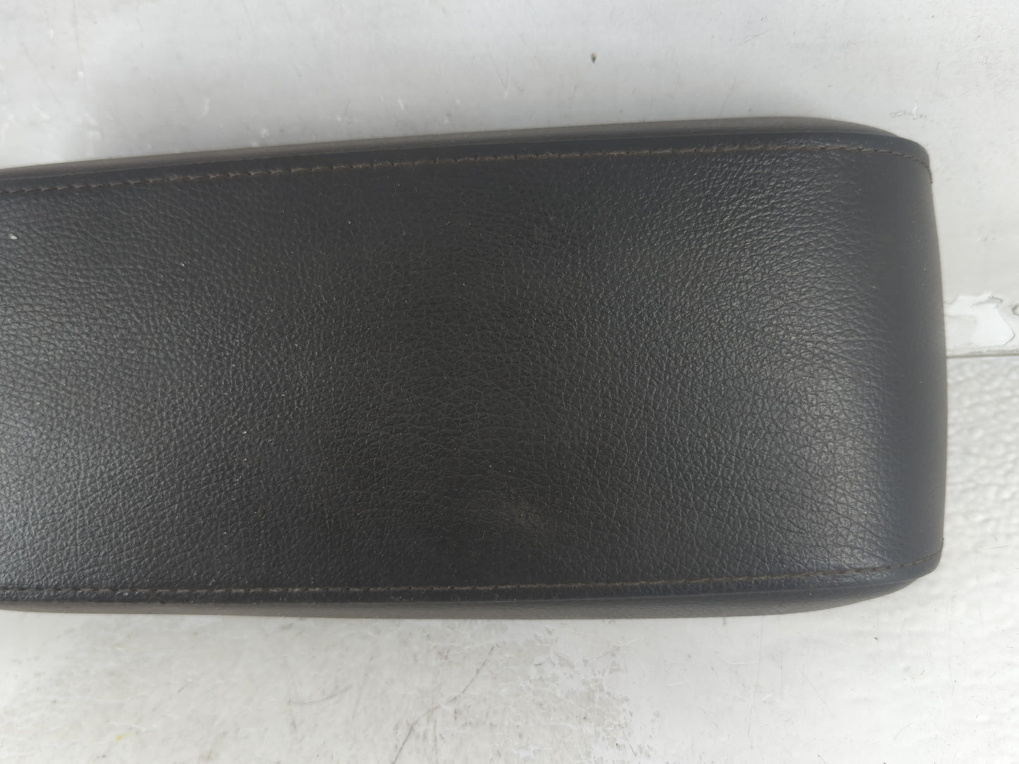 2009-2011 Dodge Journey Center Console Armrest Cover Lid Fits Fits 2009 2010 2011 OEM Used Auto Parts - Oemusedautoparts1.co