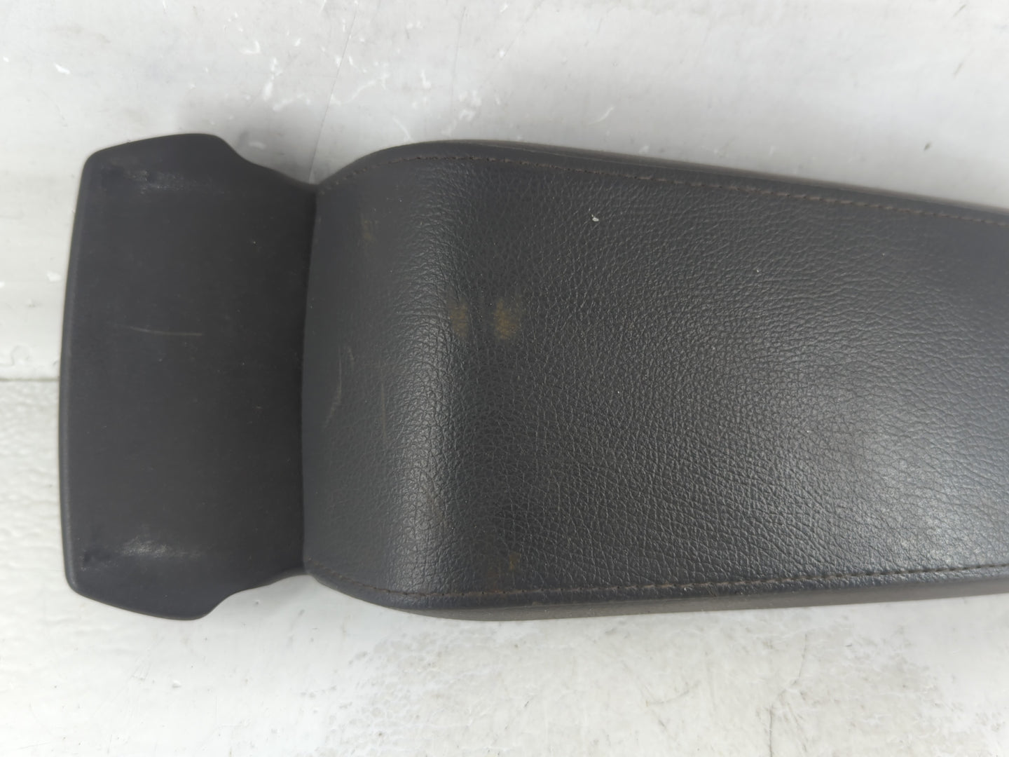 2009-2011 Dodge Journey Center Console Armrest Cover Lid Fits Fits 2009 2010 2011 OEM Used Auto Parts - Oemusedautoparts1.co