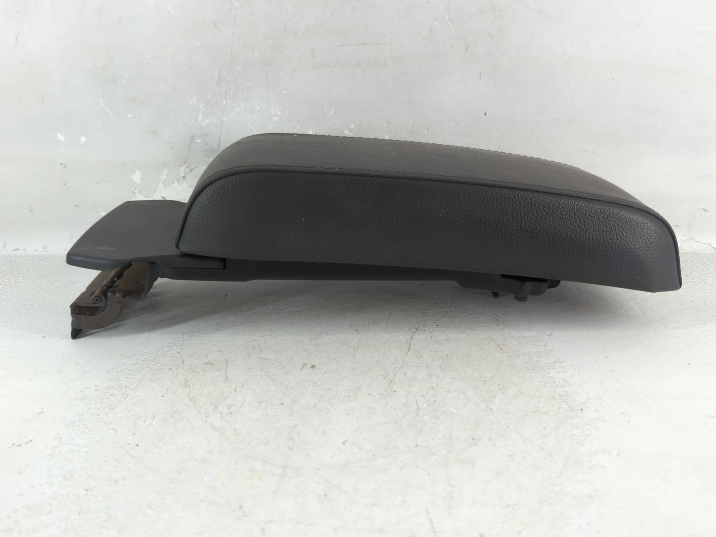 2009-2011 Dodge Journey Center Console Armrest Cover Lid Fits Fits 2009 2010 2011 OEM Used Auto Parts - Oemusedautoparts1.co