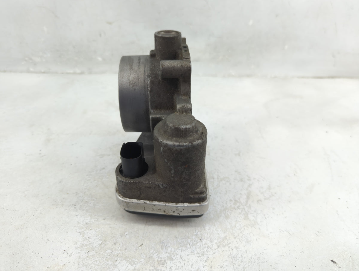 2009-2010 Dodge Journey Throttle Body P/N:04861691AA A2C53099253 Fits Fits 2006 2007 2008 2009 2010 2011 OEM Used Auto Parts
