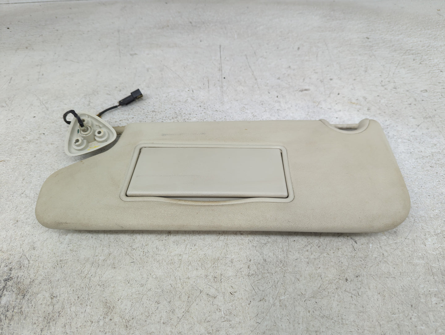 2009-2010 Dodge Journey Sun Visor Shade Replacement Driver Left Mirror Fits Fits 2009 2010 OEM Used Auto Parts - Oemusedauto