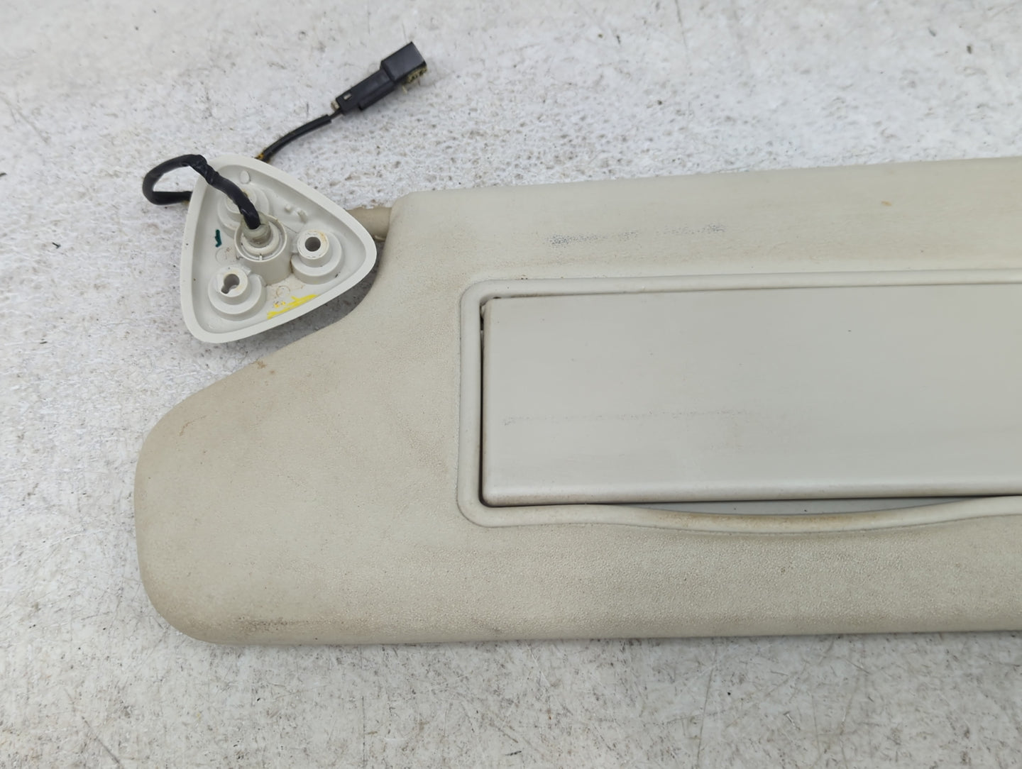 2009-2010 Dodge Journey Sun Visor Shade Replacement Driver Left Mirror Fits Fits 2009 2010 OEM Used Auto Parts - Oemusedauto