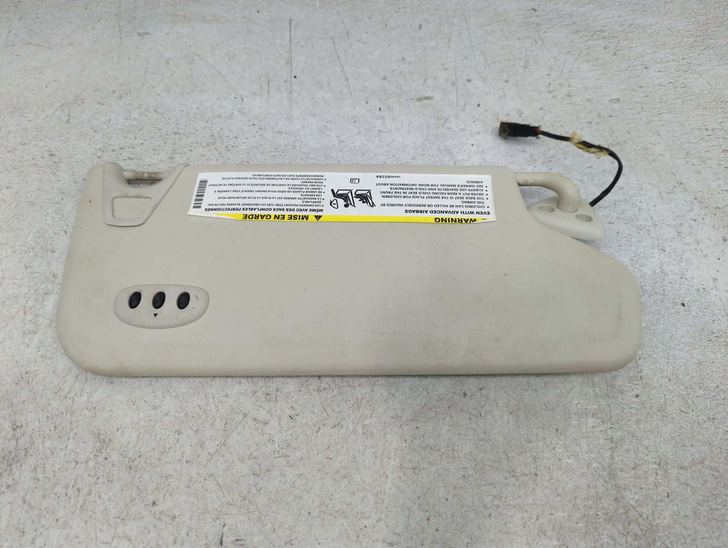2009-2010 Dodge Journey Sun Visor Shade Replacement Driver Left Mirror Fits Fits 2009 2010 OEM Used Auto Parts - Oemusedauto