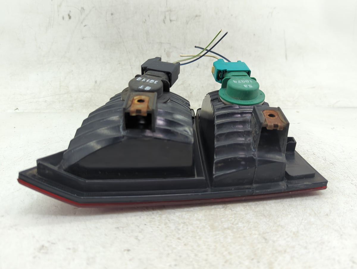 2010 Dodge Journey Driver Left Side Deck Lid Mounted Tail Light 1052726 - Oemusedautoparts1.com