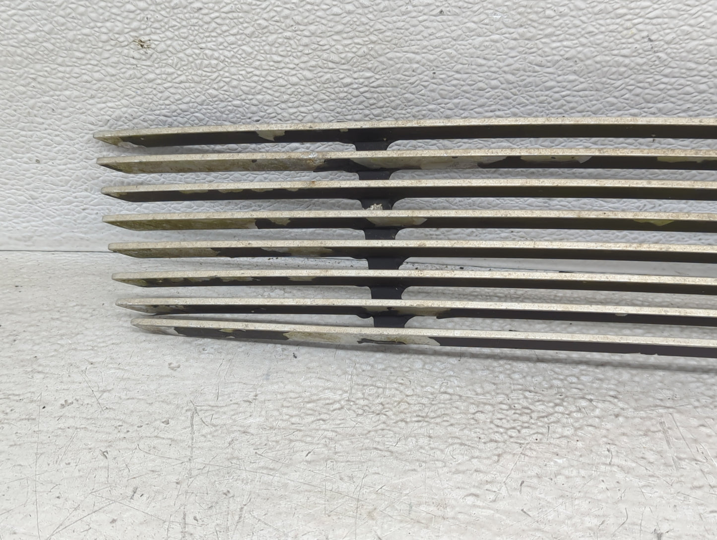 2010 Dodge Journey Front Bumper Grille - Oemusedautoparts1.com