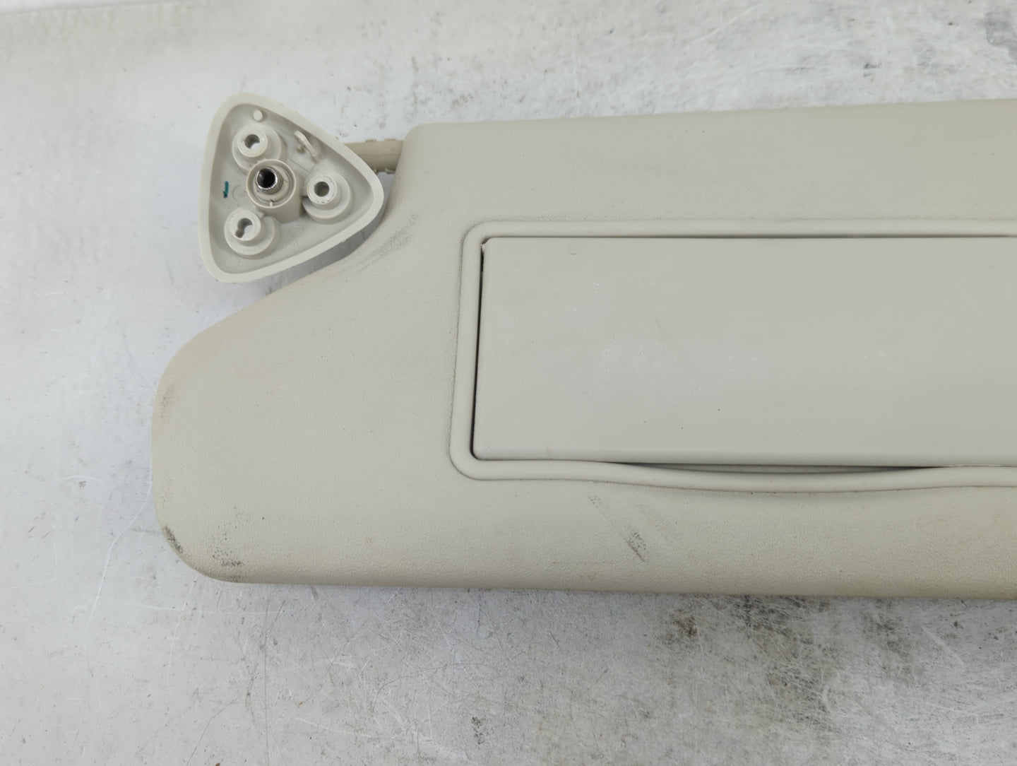 2009-2010 Dodge Journey Sun Visor Shade Replacement Driver Left Mirror Fits Fits 2009 2010 OEM Used Auto Parts - Oemusedauto