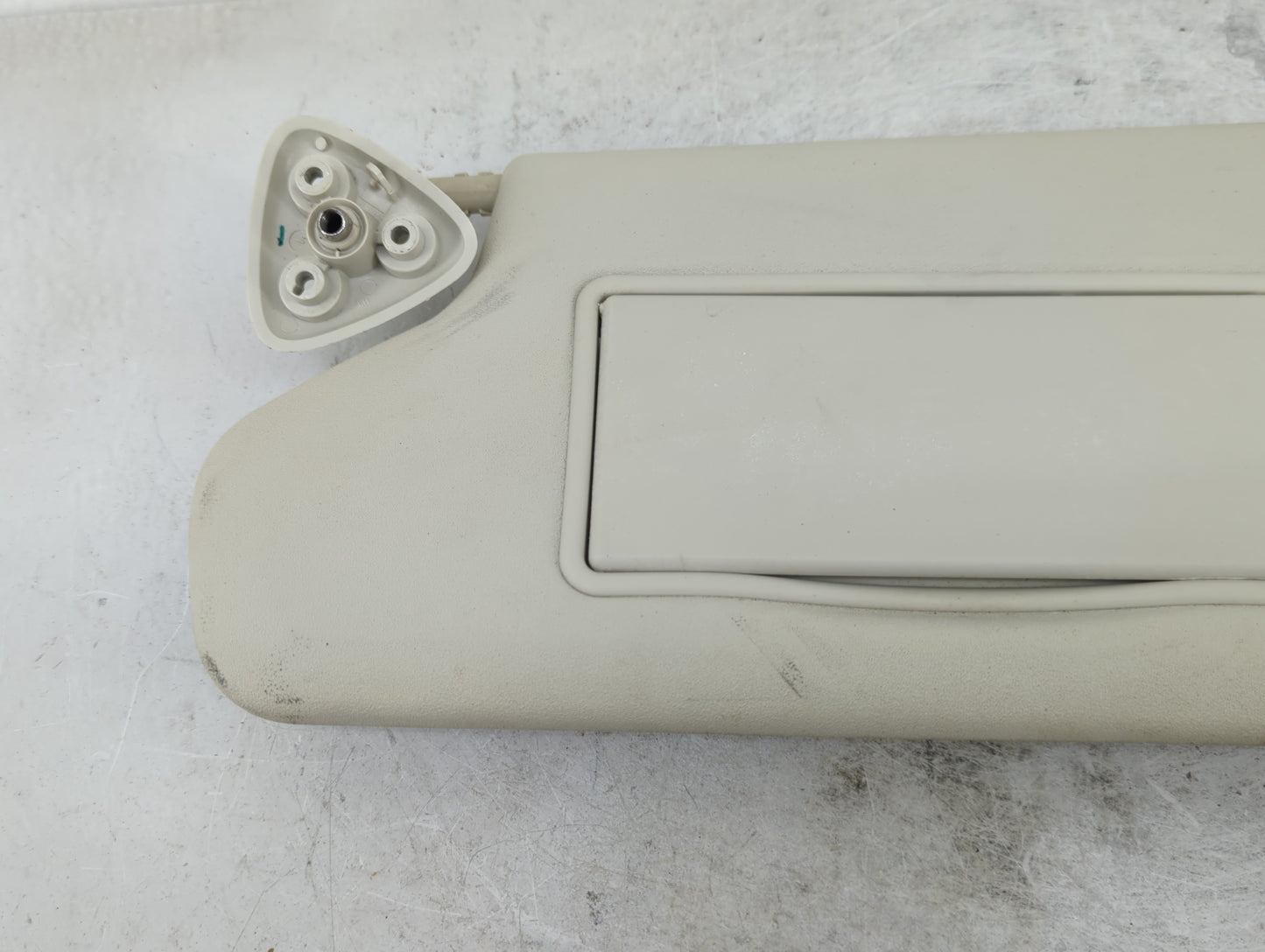 2009-2010 Dodge Journey Sun Visor Shade Replacement Driver Left Mirror Fits Fits 2009 2010 OEM Used Auto Parts - Oemusedauto