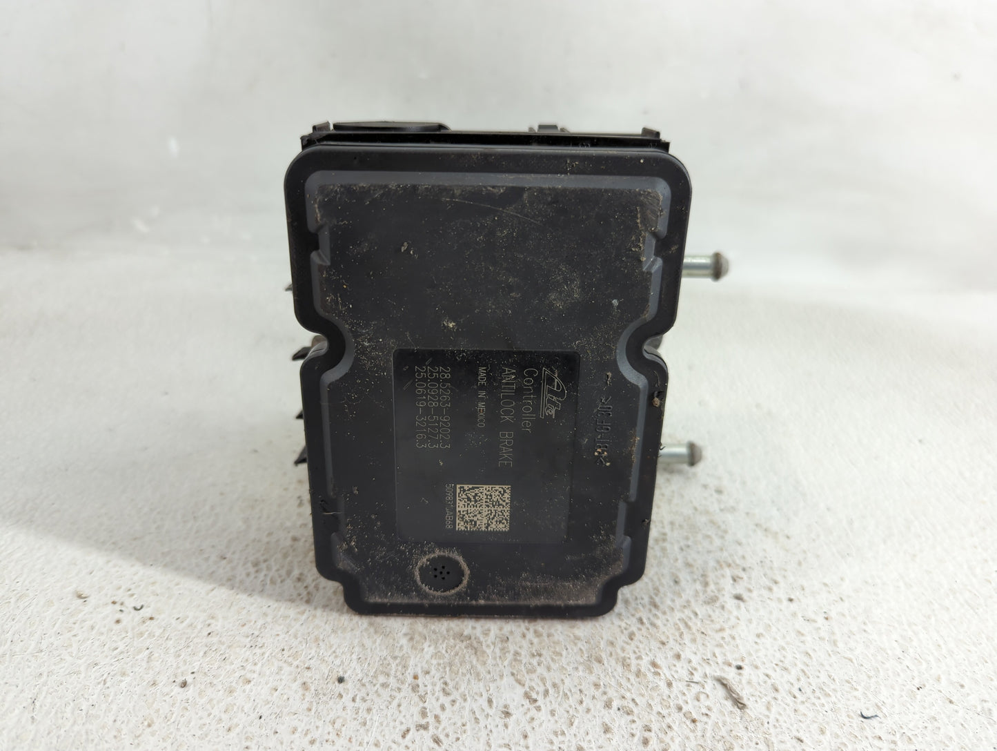 2010 Dodge Journey ABS Pump Control Module Replacement P/N:P68053986AB Fits OEM Used Auto Parts - Oemusedautoparts1.com