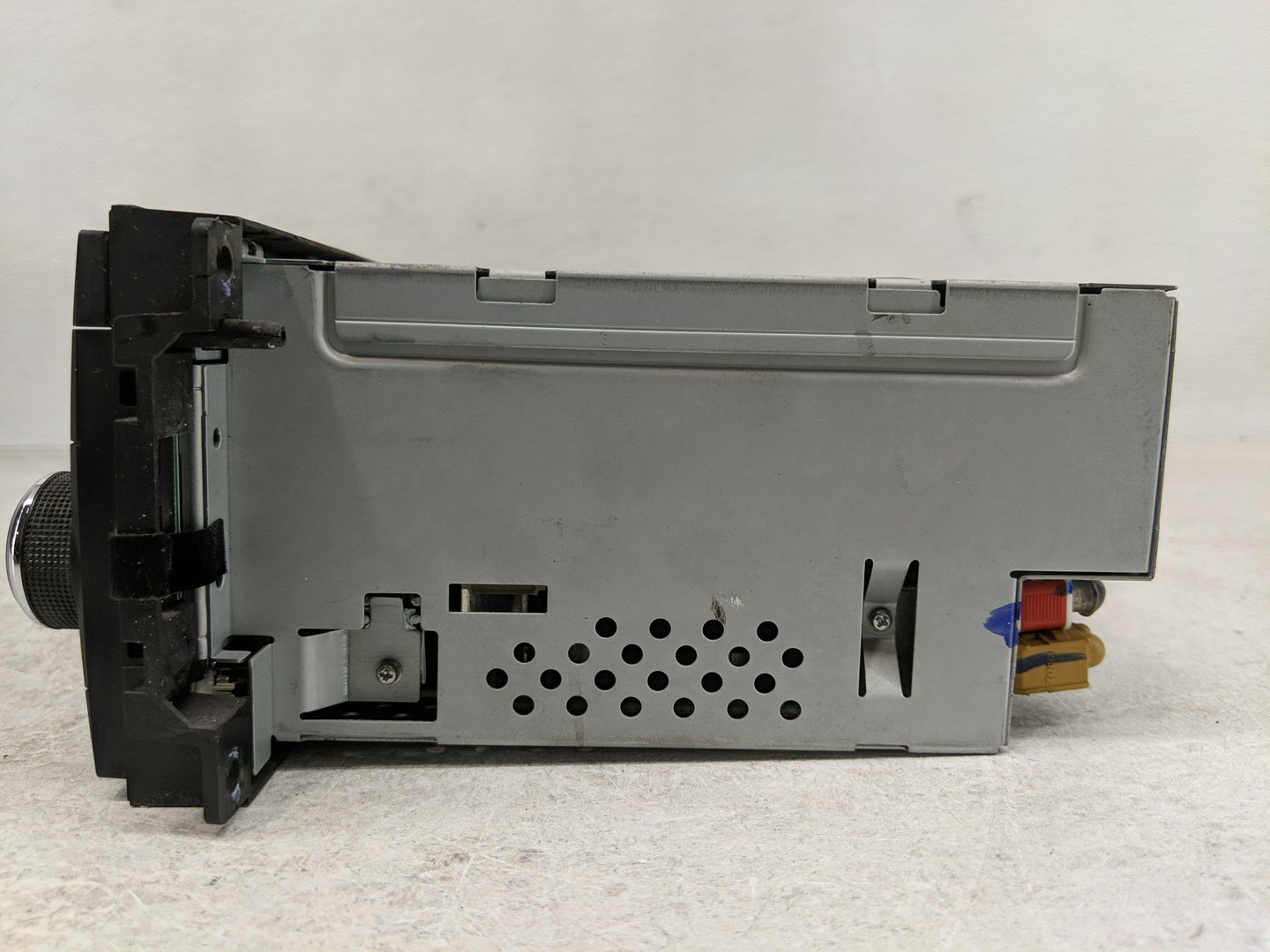 2009-2010 Dodge Journey Radio AM FM Cd Player Receiver Replacement P/N:05064920AE Fits Fits 2008 2009 2010 OEM Used Auto Par